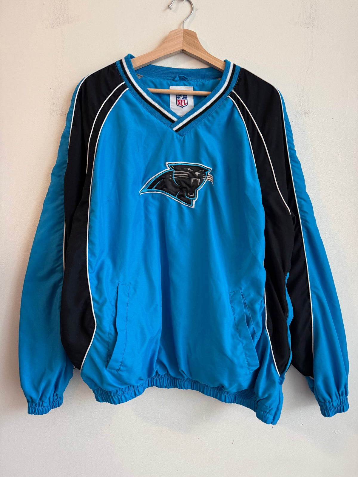 2010s Carolina Panthers Embroidered Blue Windbreaker (L)