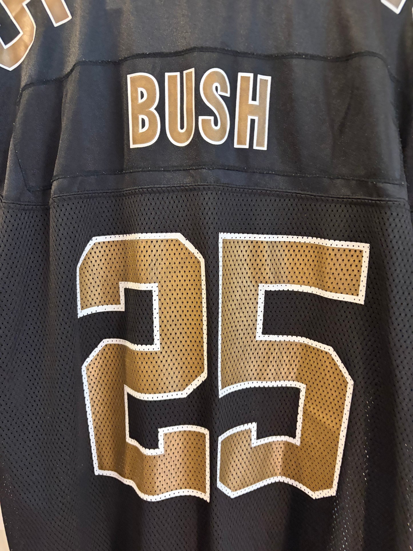 00s New Orléans Saints Reggie Bush Reebok Home Jersey (L)