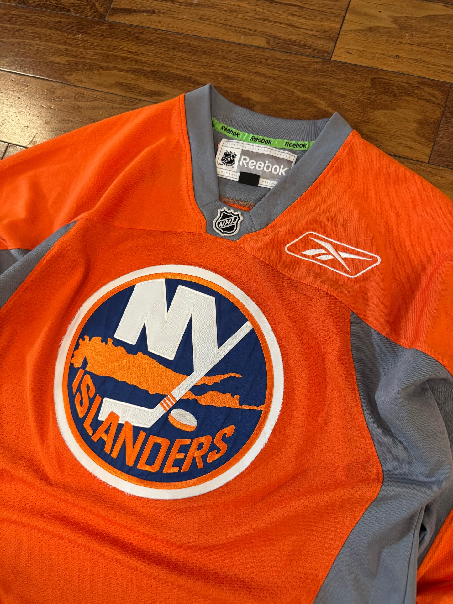 00s NY Islanders John Tavares Reebok Hockey Jersey (L)