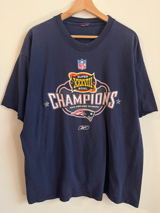 2004 New England Patriots Super Bowl Champions Tee (XL)