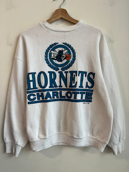90s Charlotte Hornets Spell Out Essential Crewneck (L)