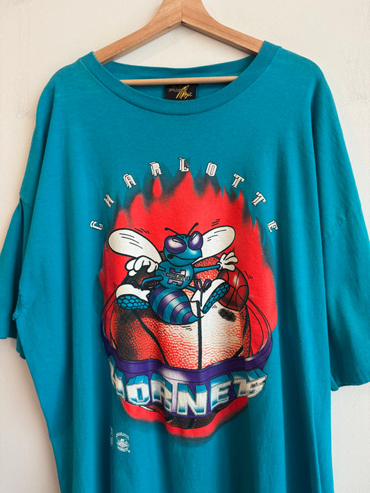 90s Charlotte Hornets Big Flames Graphic Tee (XXL)