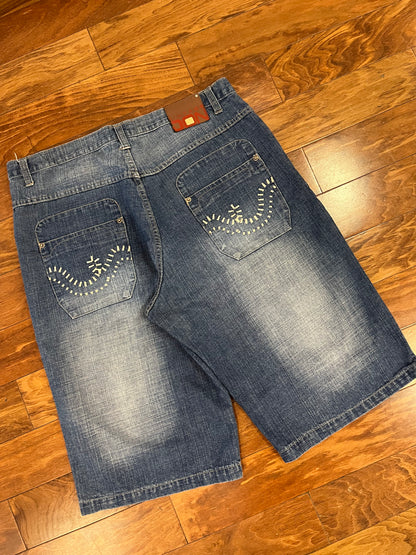 00s Vintage Don Embroidered Baggy Jean Shorts (38)