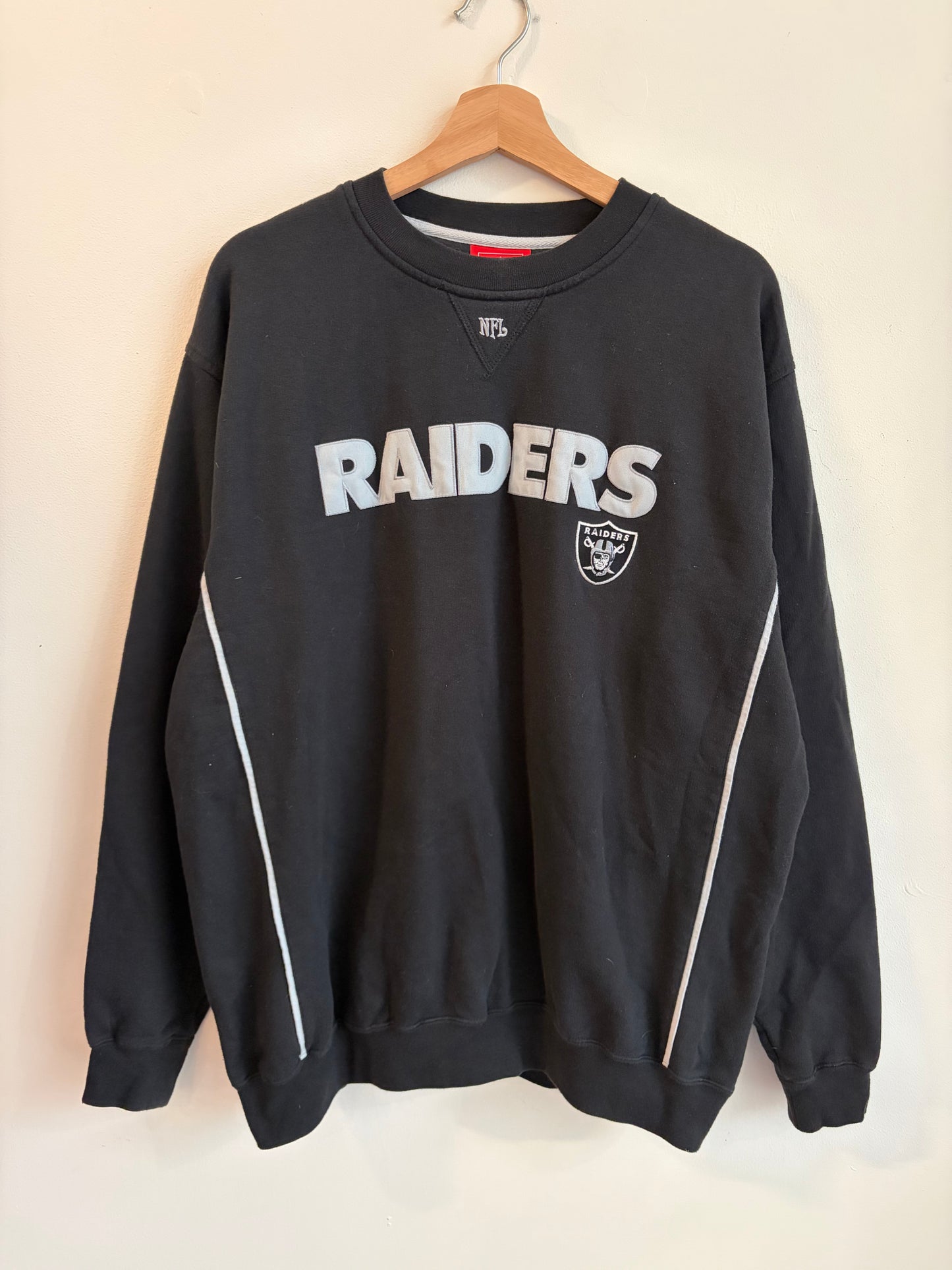 00s Oakland Raiders NFL Spell Out Crewneck (L)