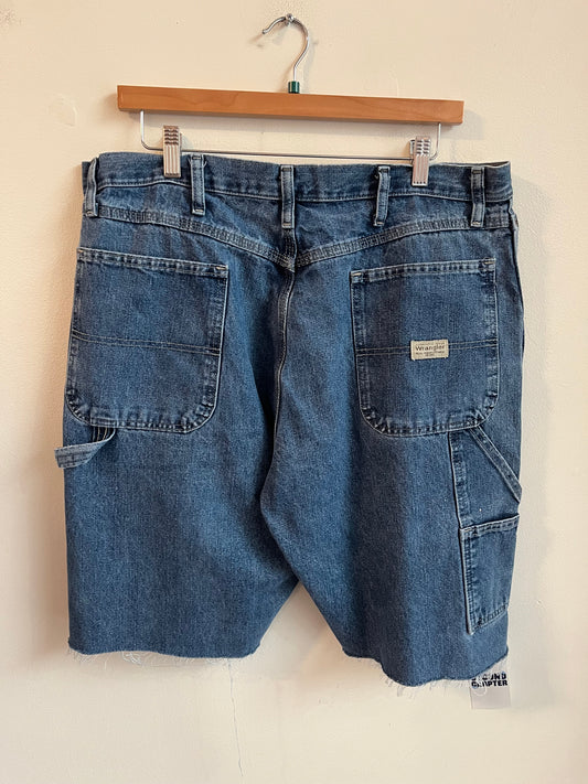 00s Wrangler Originals Dark Carpenter Shorts (36)