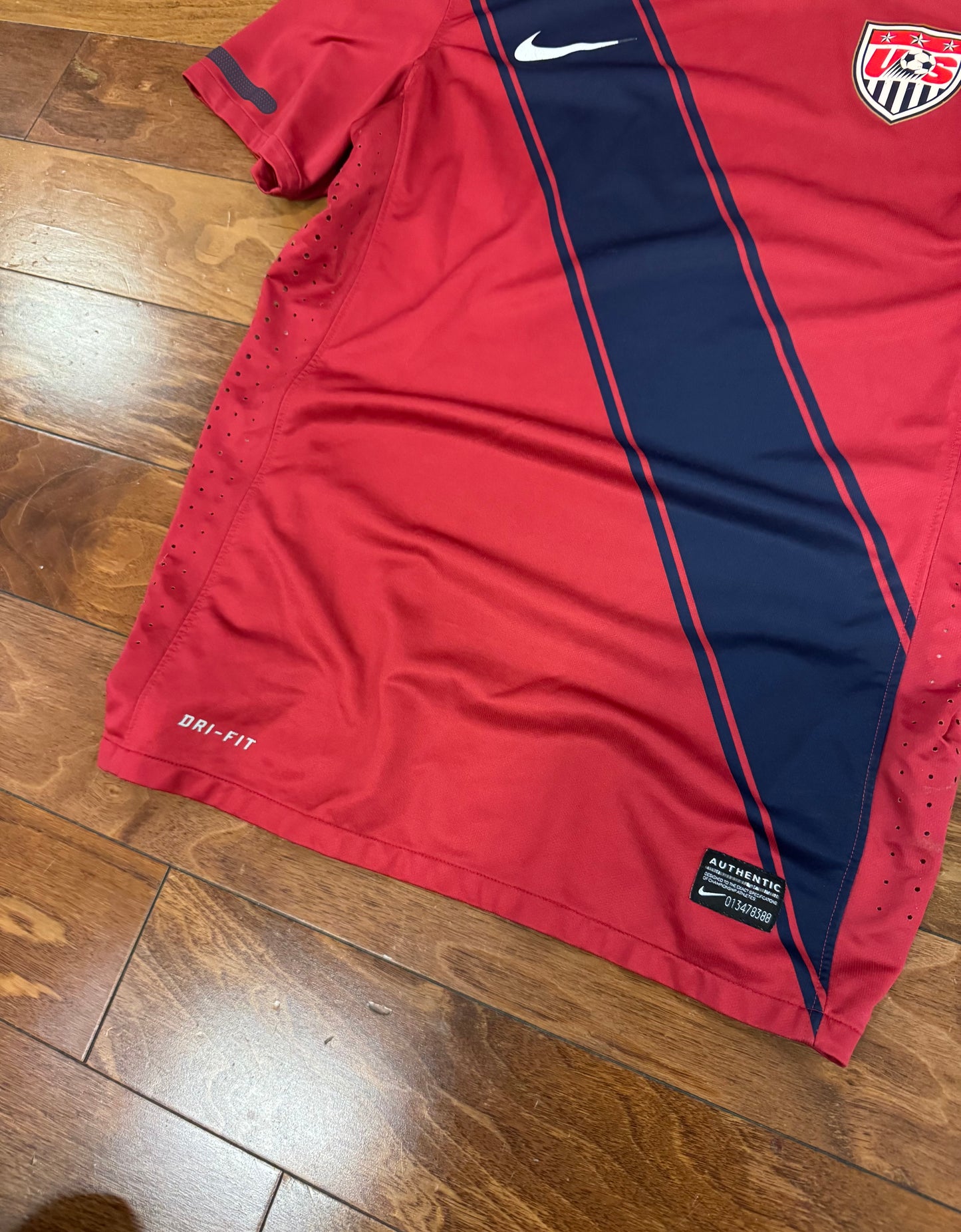 USA National Team World Cup Red Soccer Jersey 2010 Kit (M)