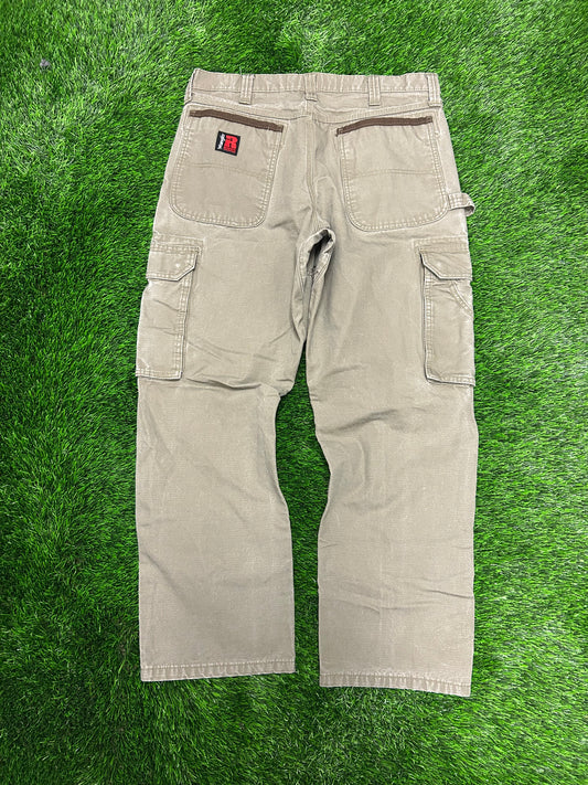 00s Wrangler Riggs Cement Cargo Pants (34 x 30)