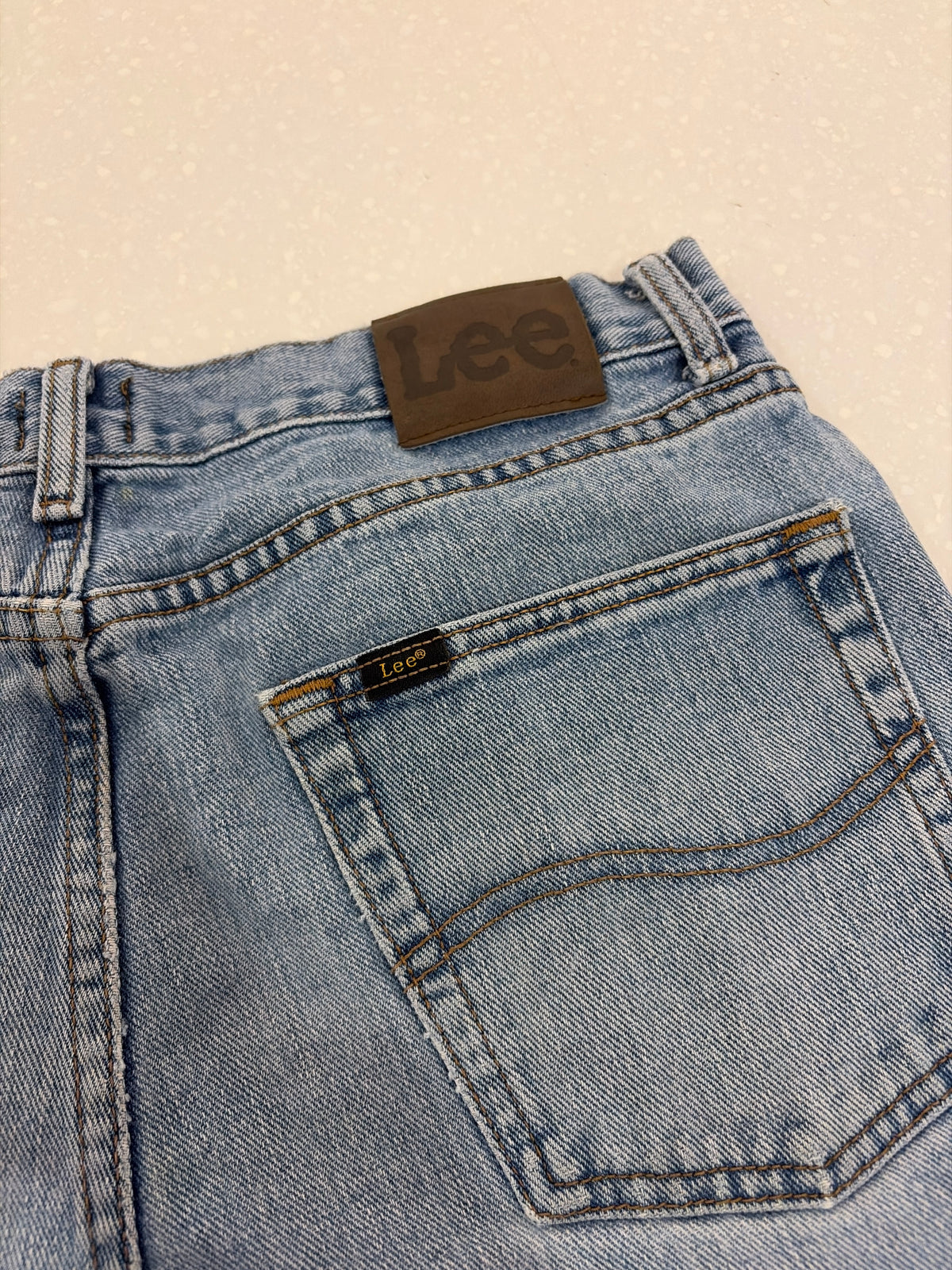 00s Lee Light Wash Faded Shorts (33)