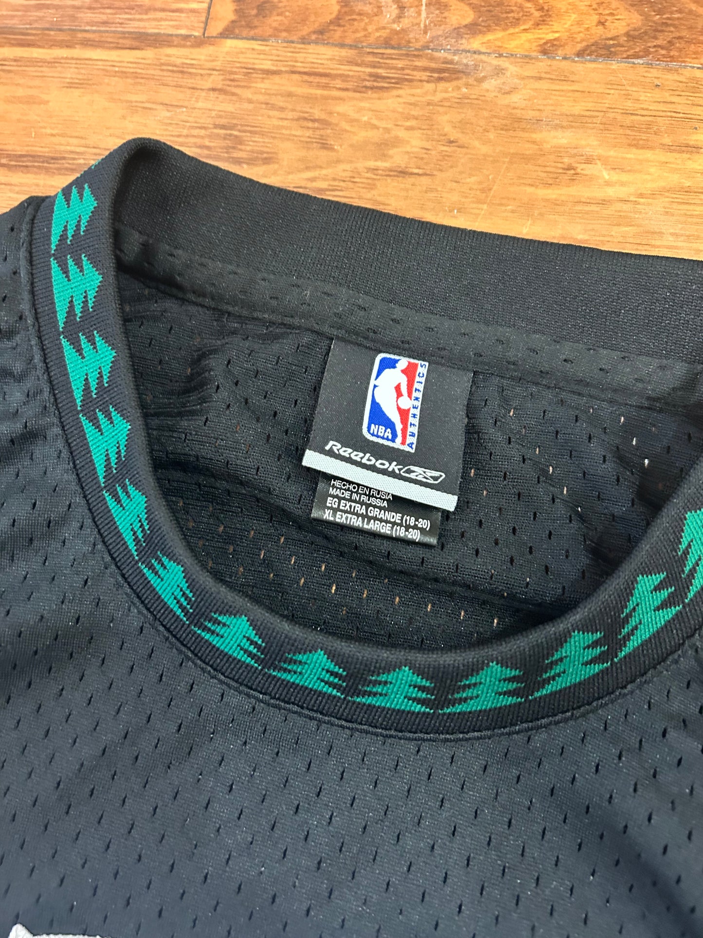 00s Timberwolves Kevin Garnett Reebok NBA Jersey (Youth XL)