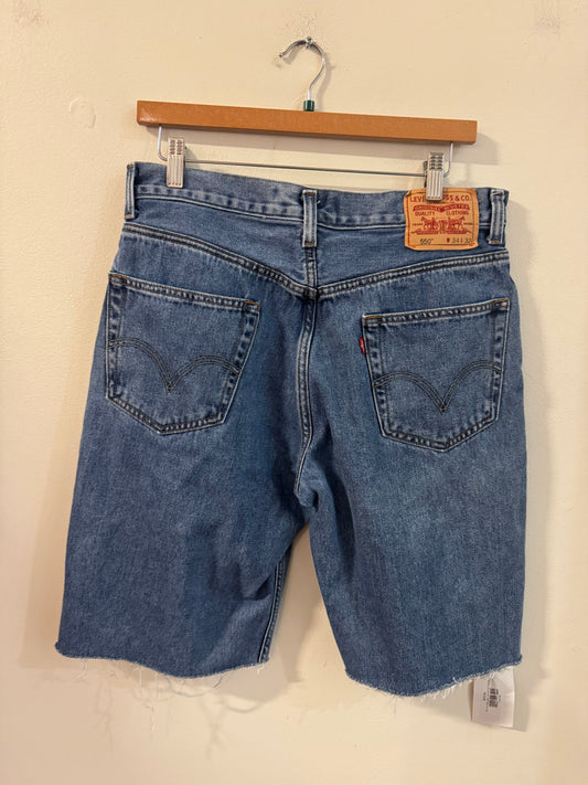 2004 Levi's 550 Relaxed Fit Dark Wash Jean Shorts (34)