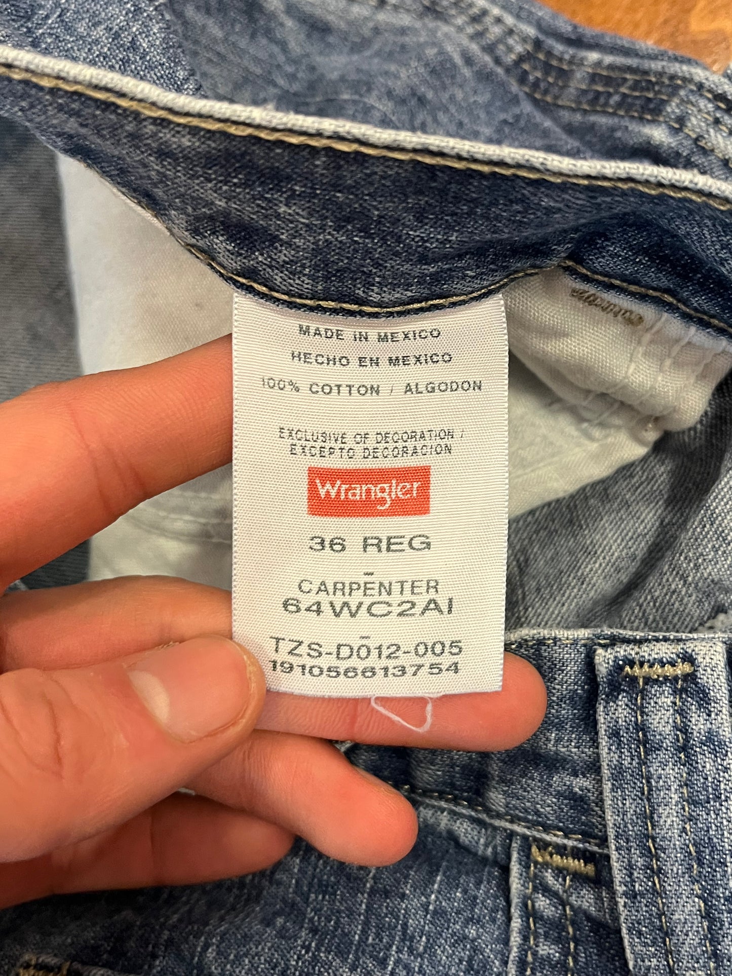 00s Wrangler Original Carpenter Shorts (36)