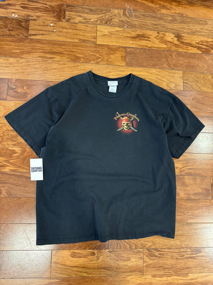 00s Pirates of the Caribbean Black Disney Tee (XXL)