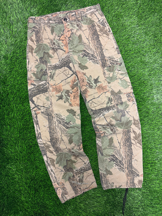 90s Vintage Liberty Faded Camo Pants (34 x 30)