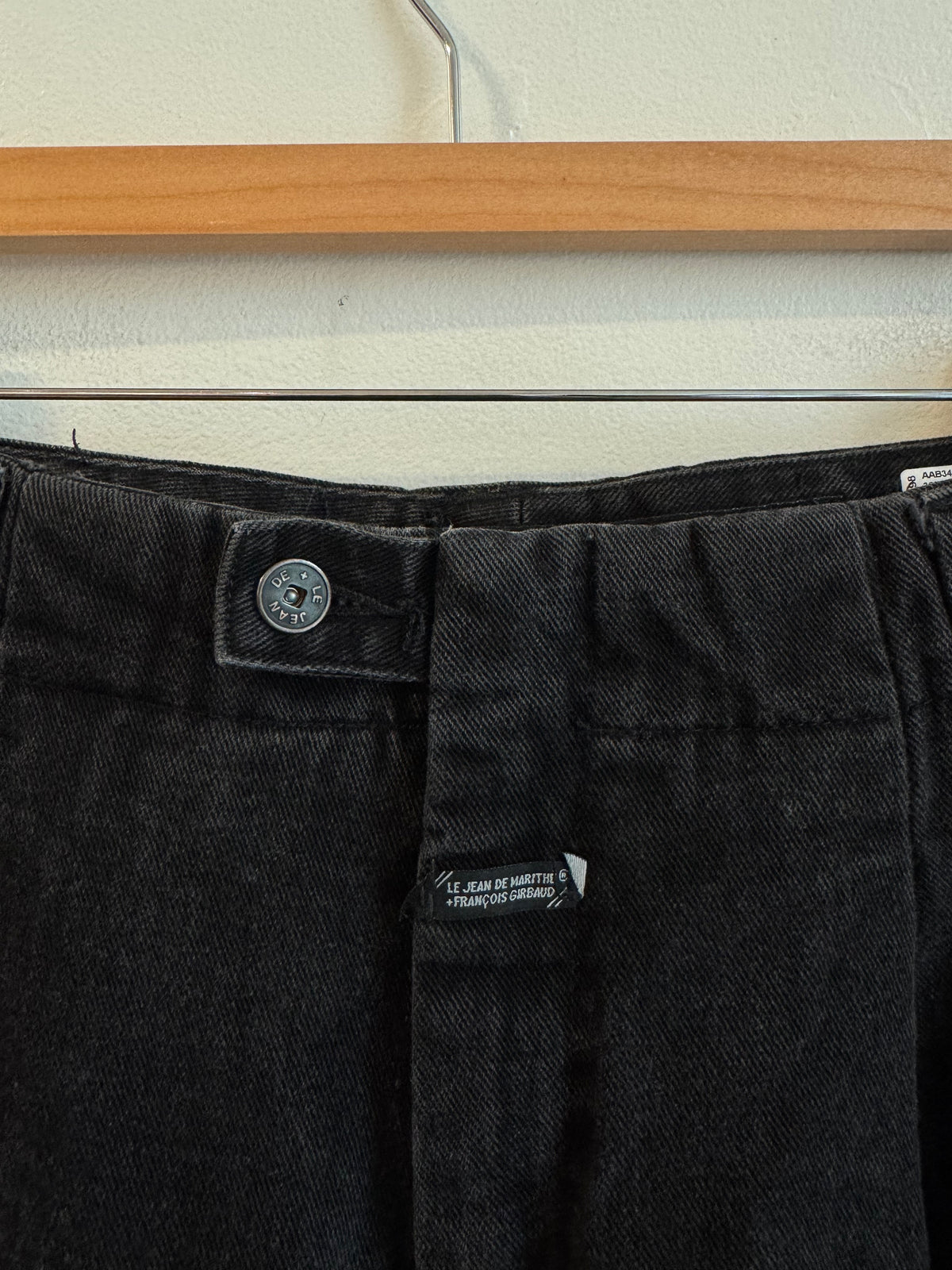 00s Marithe Francois Girbaud Grey Strap Black Baggy Shorts (34)