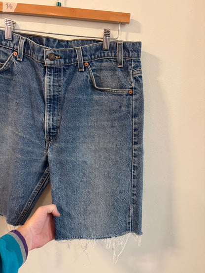 90s Levi's 505 Orange Tab Mud Wash Shorts (36)