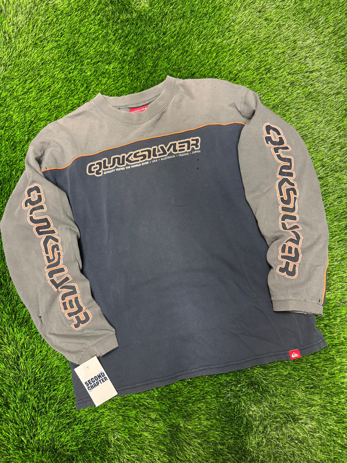 00s Vintage Quiksilver Two Tone Long Sleeve Surf Tee (M)