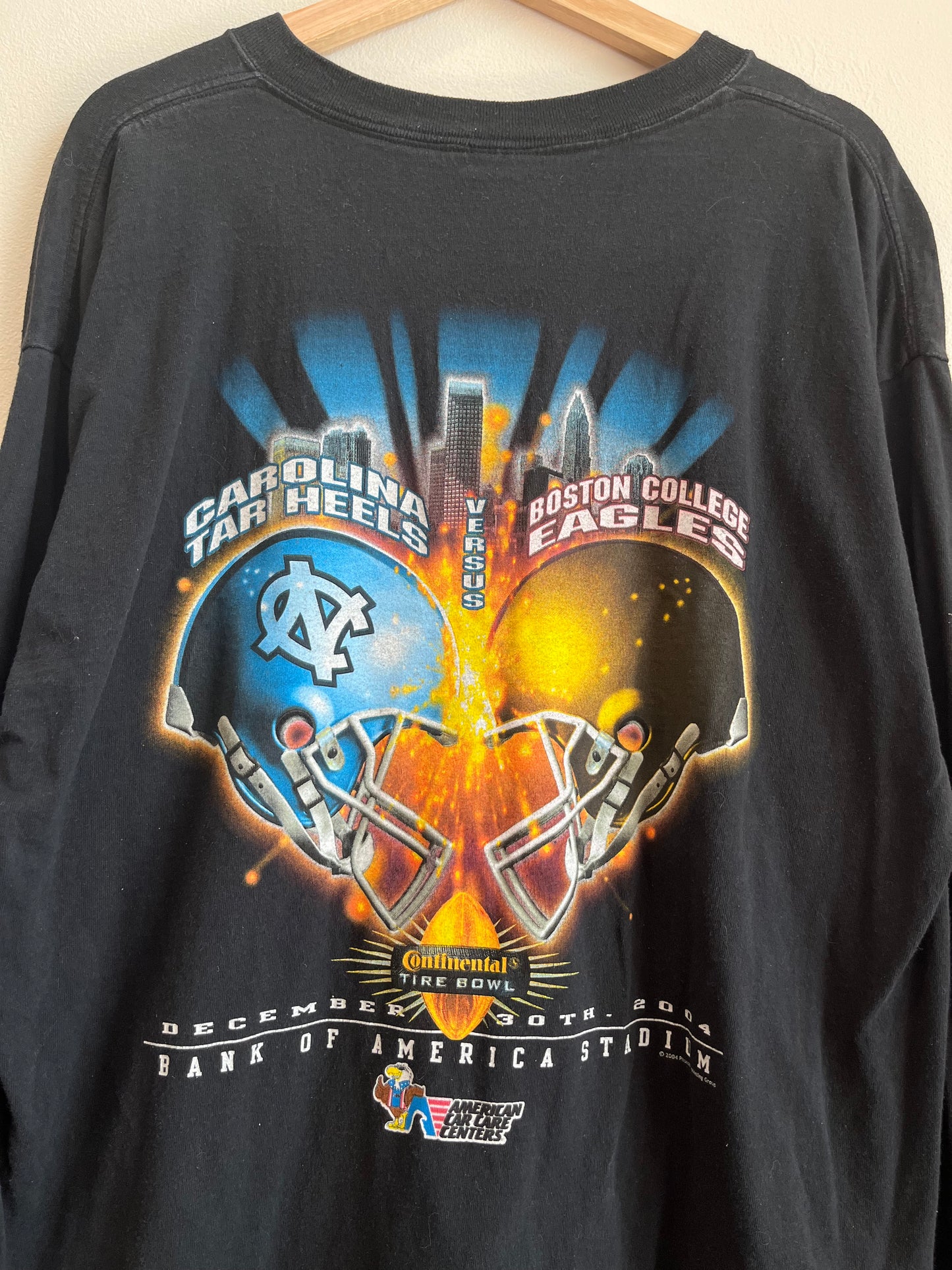 2004 Boston College v UNC Black Long Sleeve Shirt (XL)