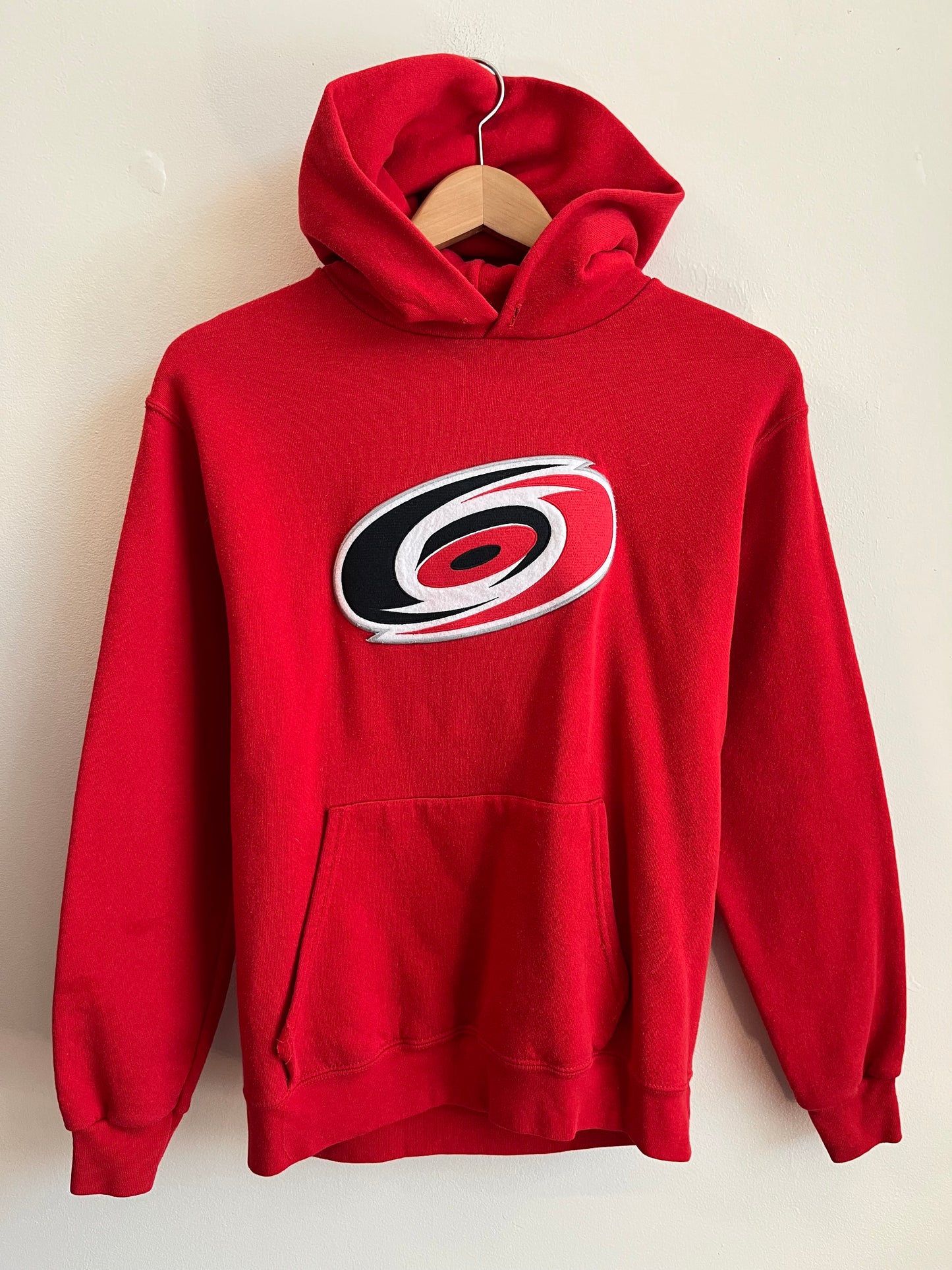 00s Carolina Hurricanes Red Logo Hockey Hoodie (M)