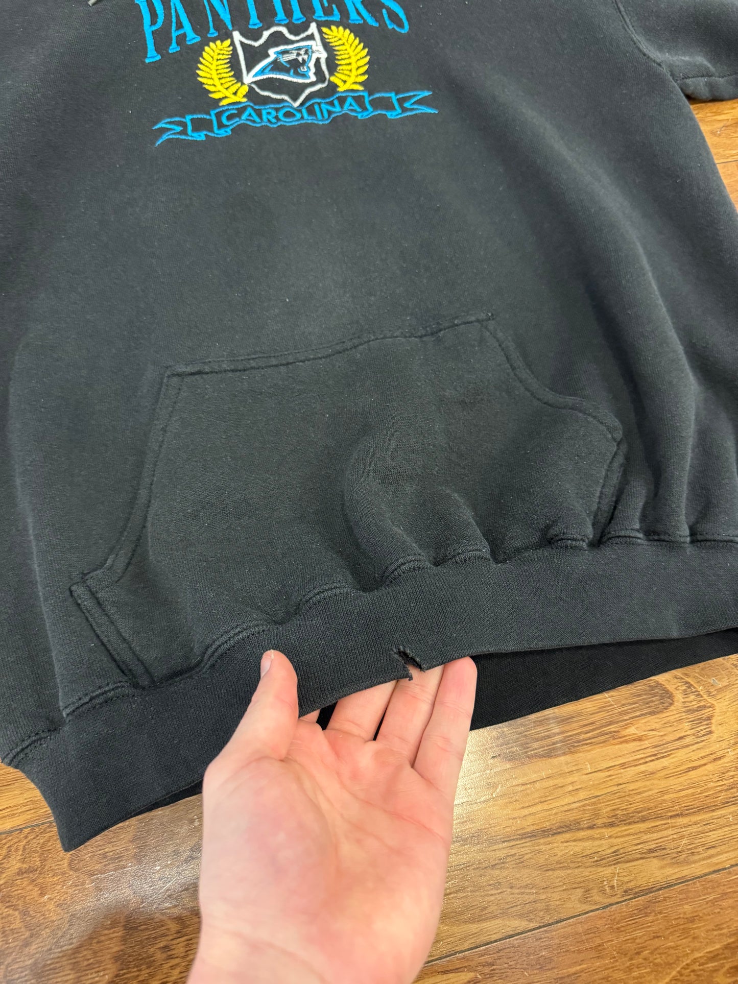 90s Carolina Panthers Embroidered Hoodie (L)