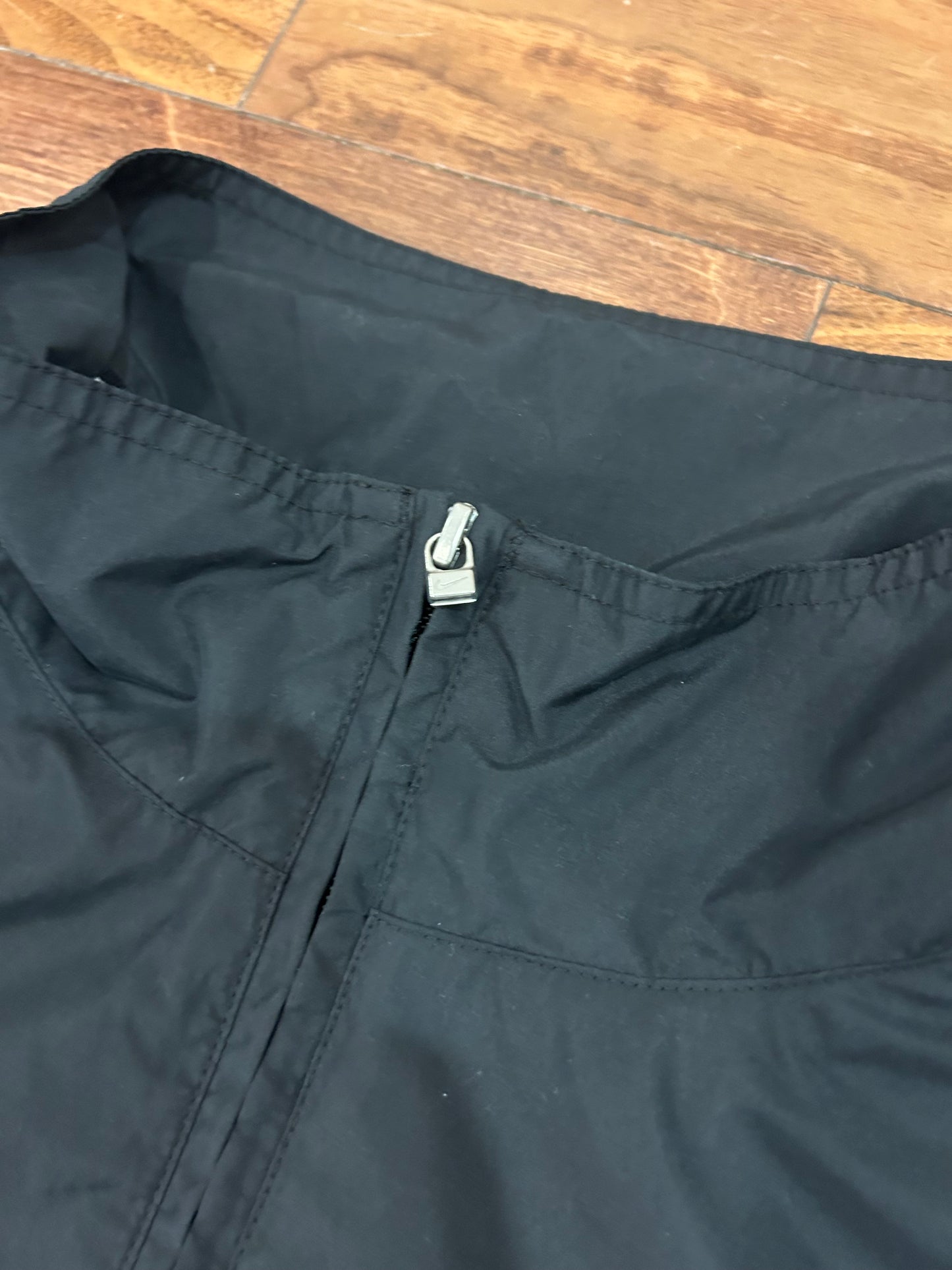 00s Nike Vintage Black & White Windbreaker (XL)