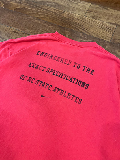 00s NC State Distressed Center Swoosh Nike Tee (XL)