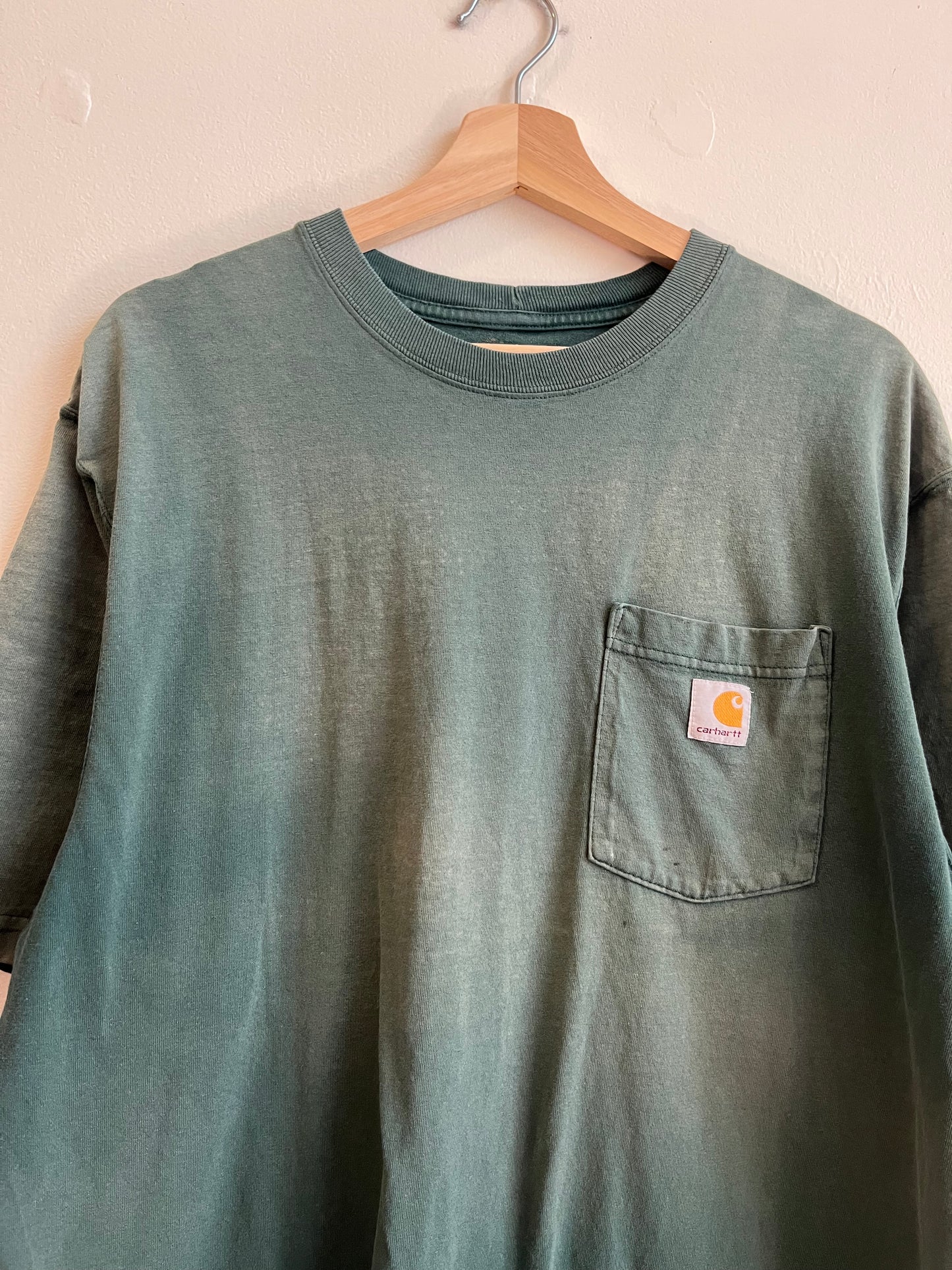 00s Carhartt Faded Green Cropped Pocket Tee (L)