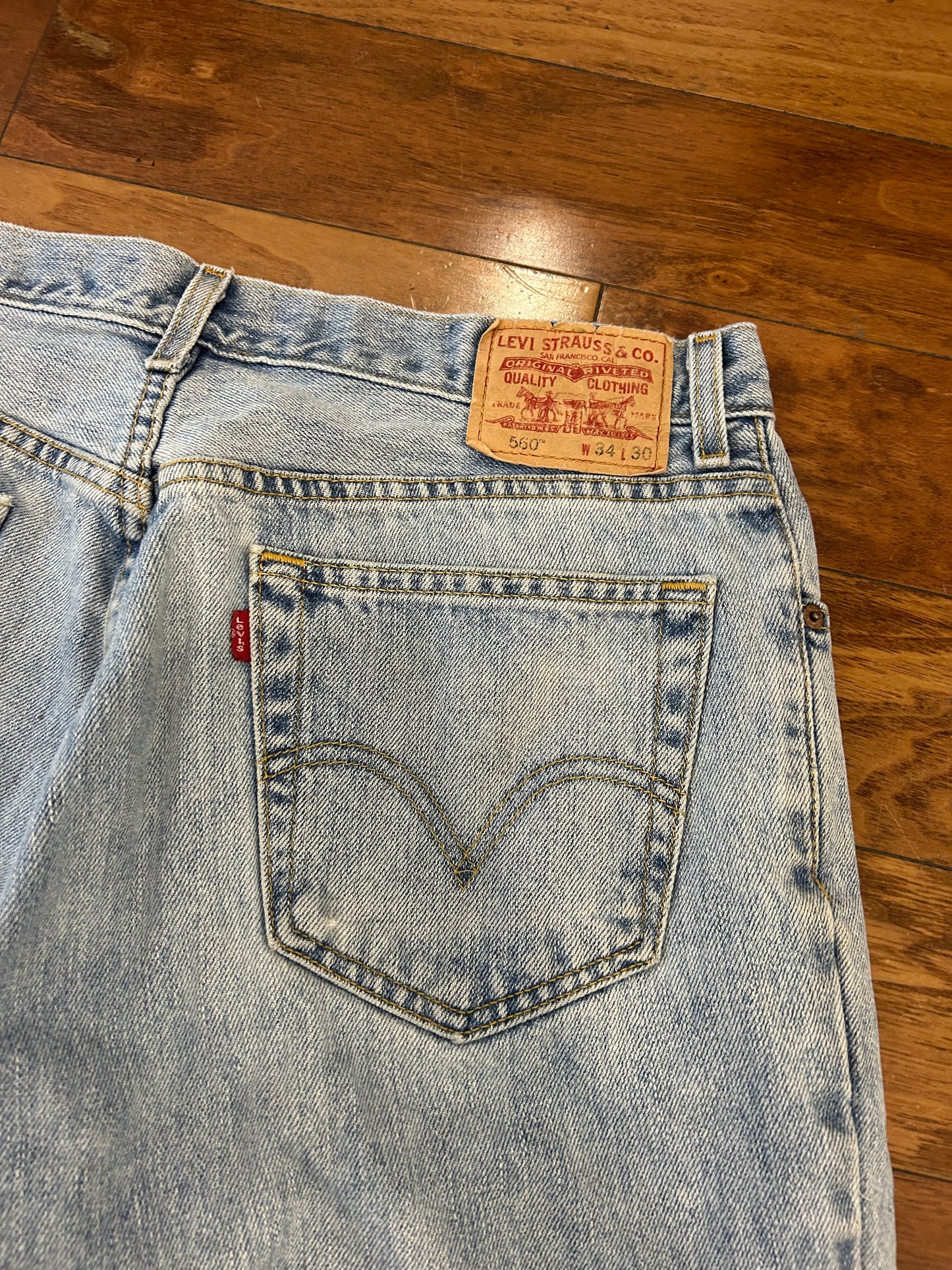 2005 Levi's 560 Blue Jean Shorts (34)