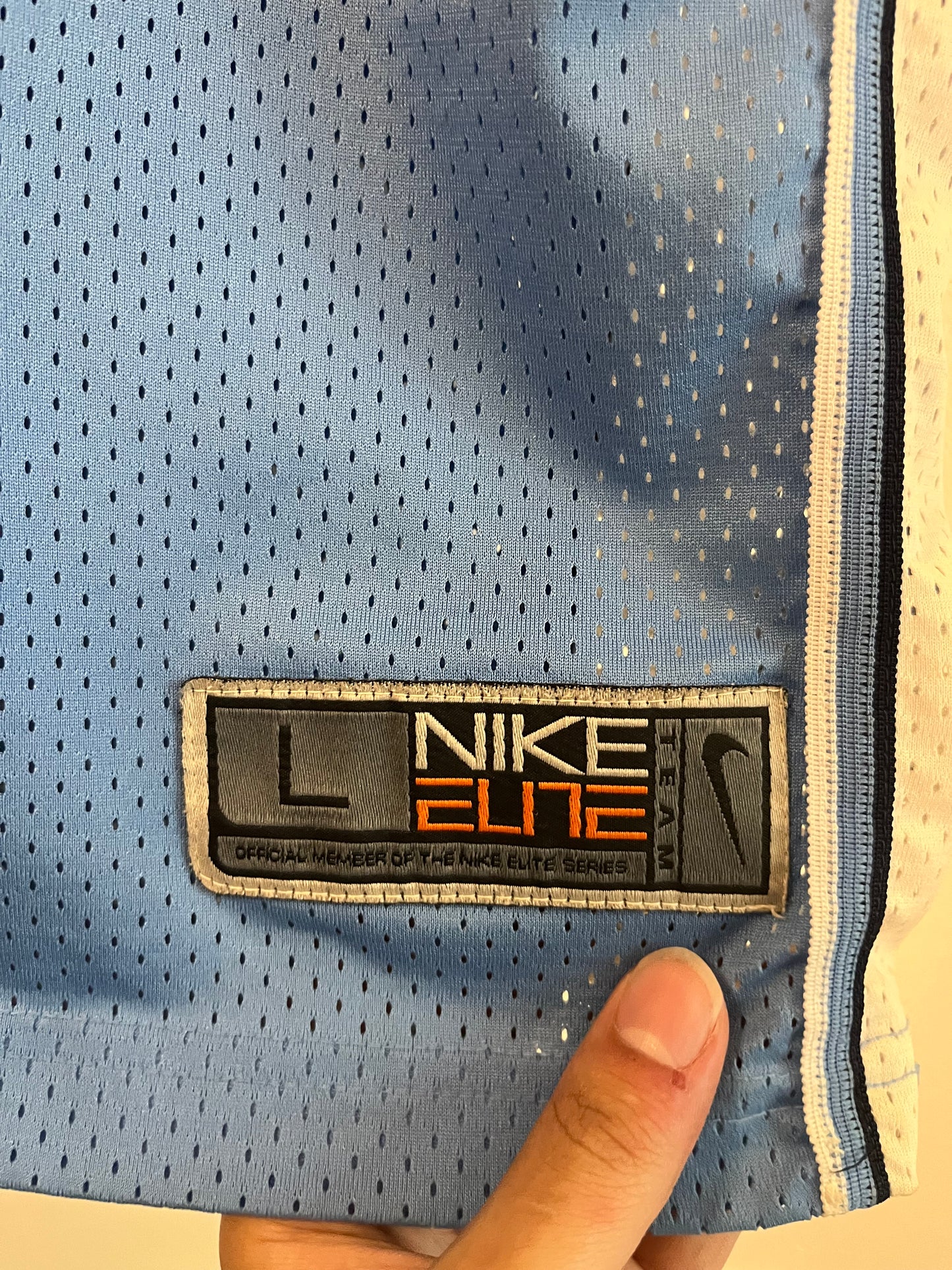 2010s UNC Nike Elite Basketball Jersey (Youth L)