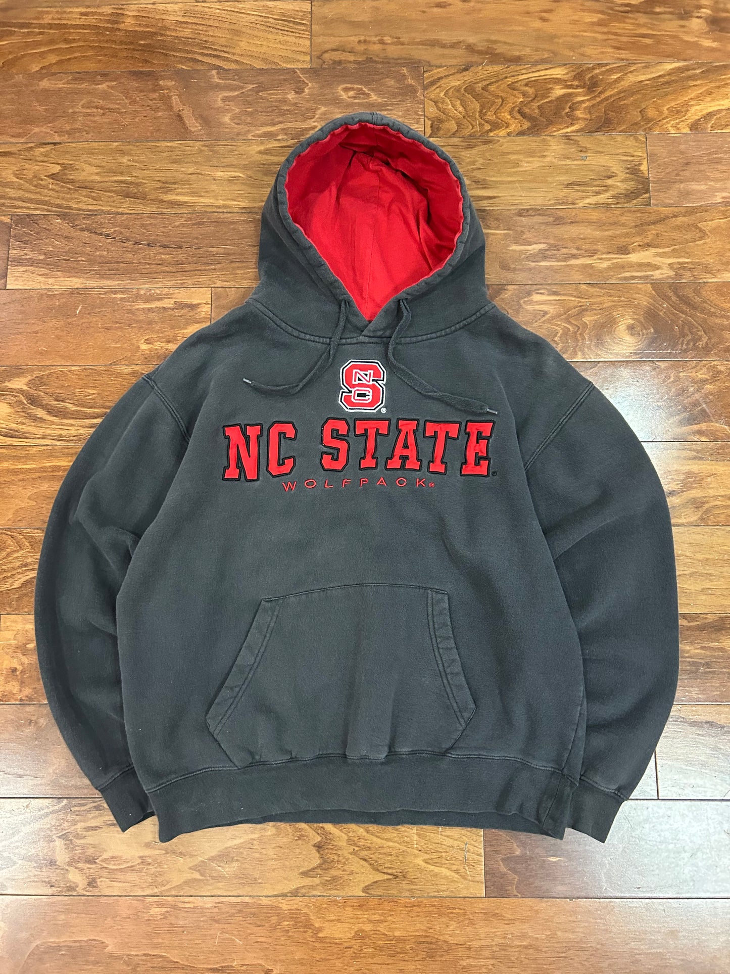 00s NC State (NCSU) Campus Heritage Hoodie (L)