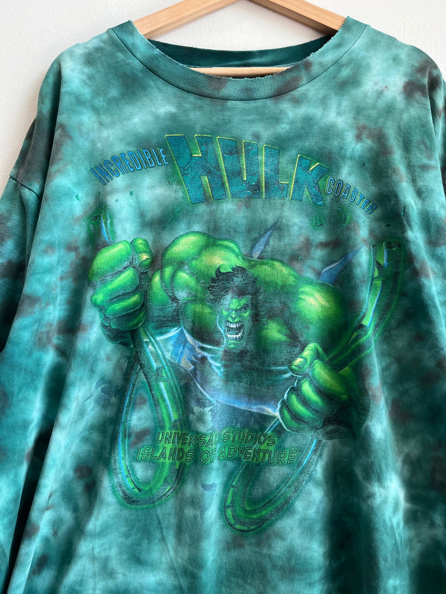 00s The Incredible Hulk Coaster Thrashed Tee (XL)
