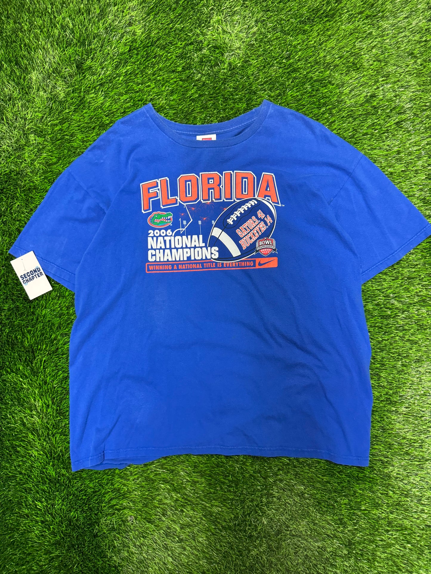 2006 University of Florida (UF) Vintage Gators Football Nike Tee (XL)