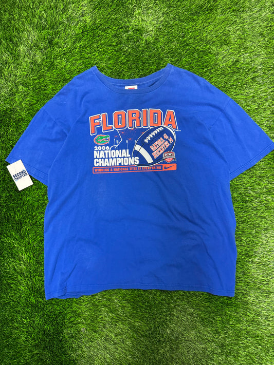 2006 University of Florida (UF) Vintage Gators Football Nike Tee (XL)