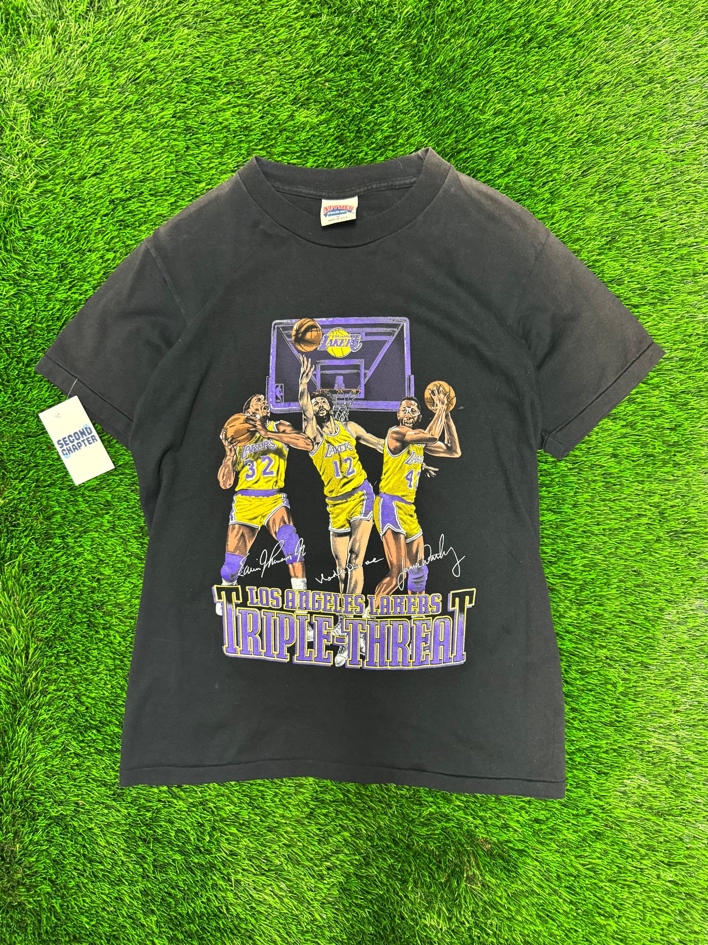 90s Nutmeg Los Angeles Lakers Triple Threat Vintage NBA Tee (M)