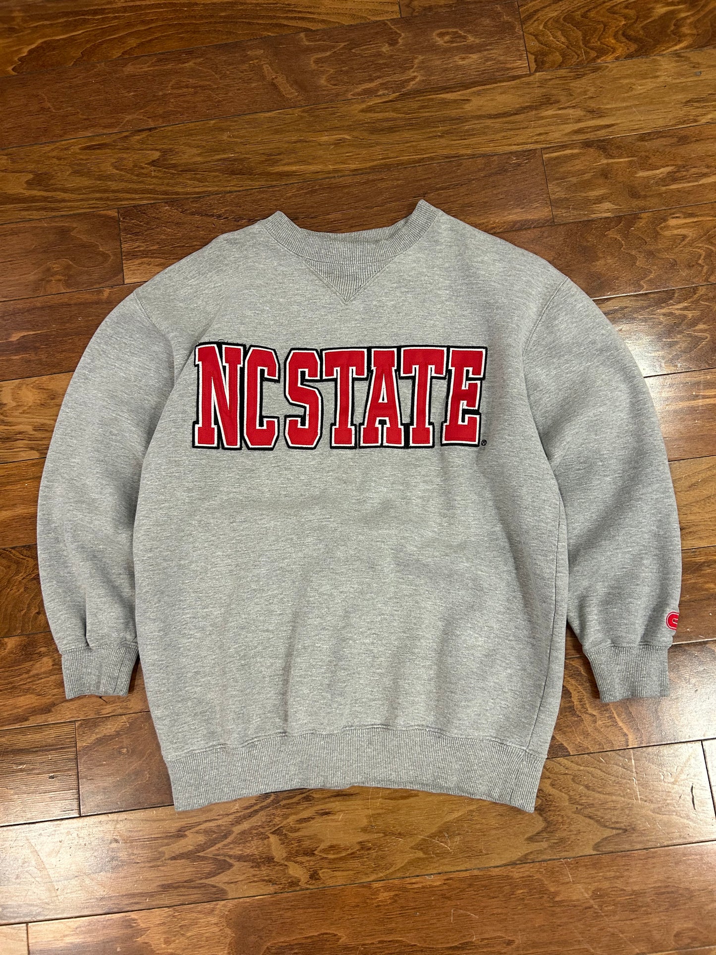 00s NC State Colosseum Embroidered Crewneck (M)
