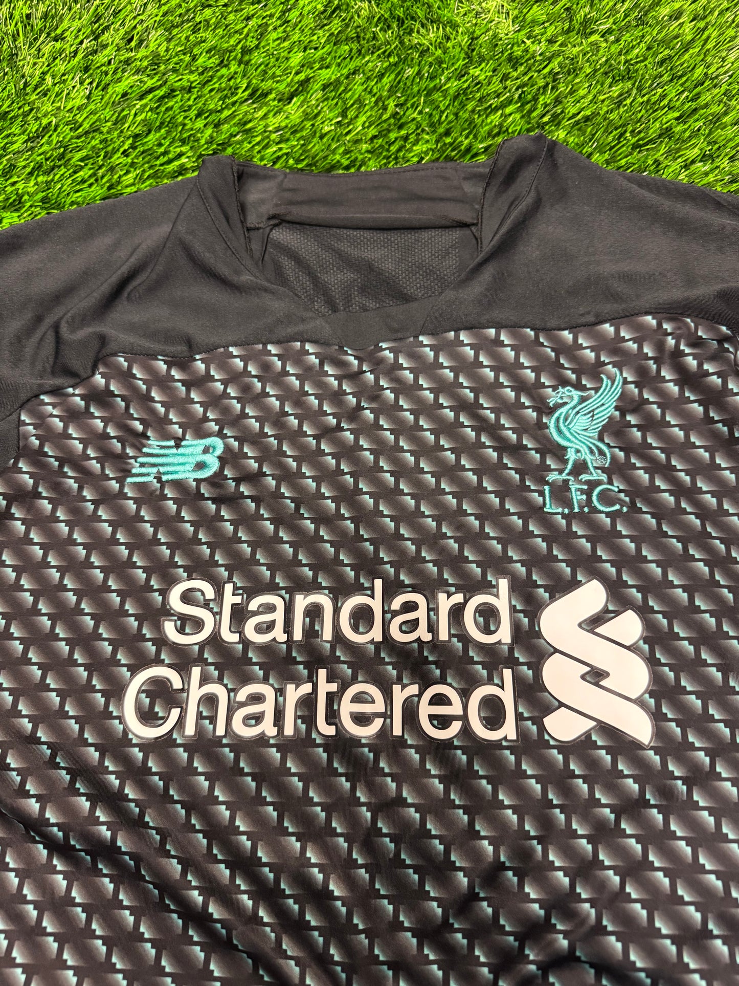 Liverpool Roberto Firmino #9 New Balance Jersey 2019/2020 Kit (XL)