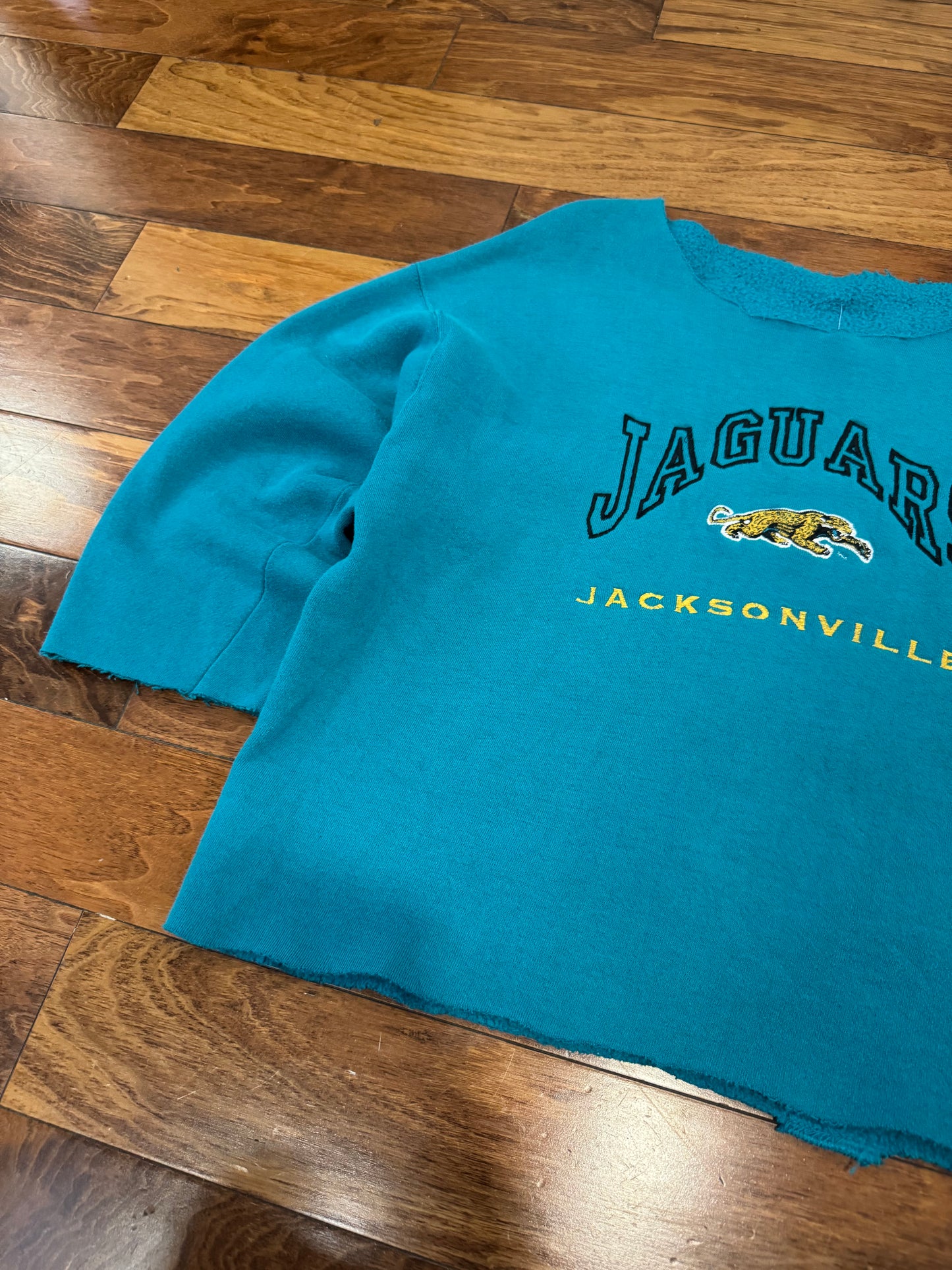 90s Jacksonville Jaguars Cut Off Crewneck (L)