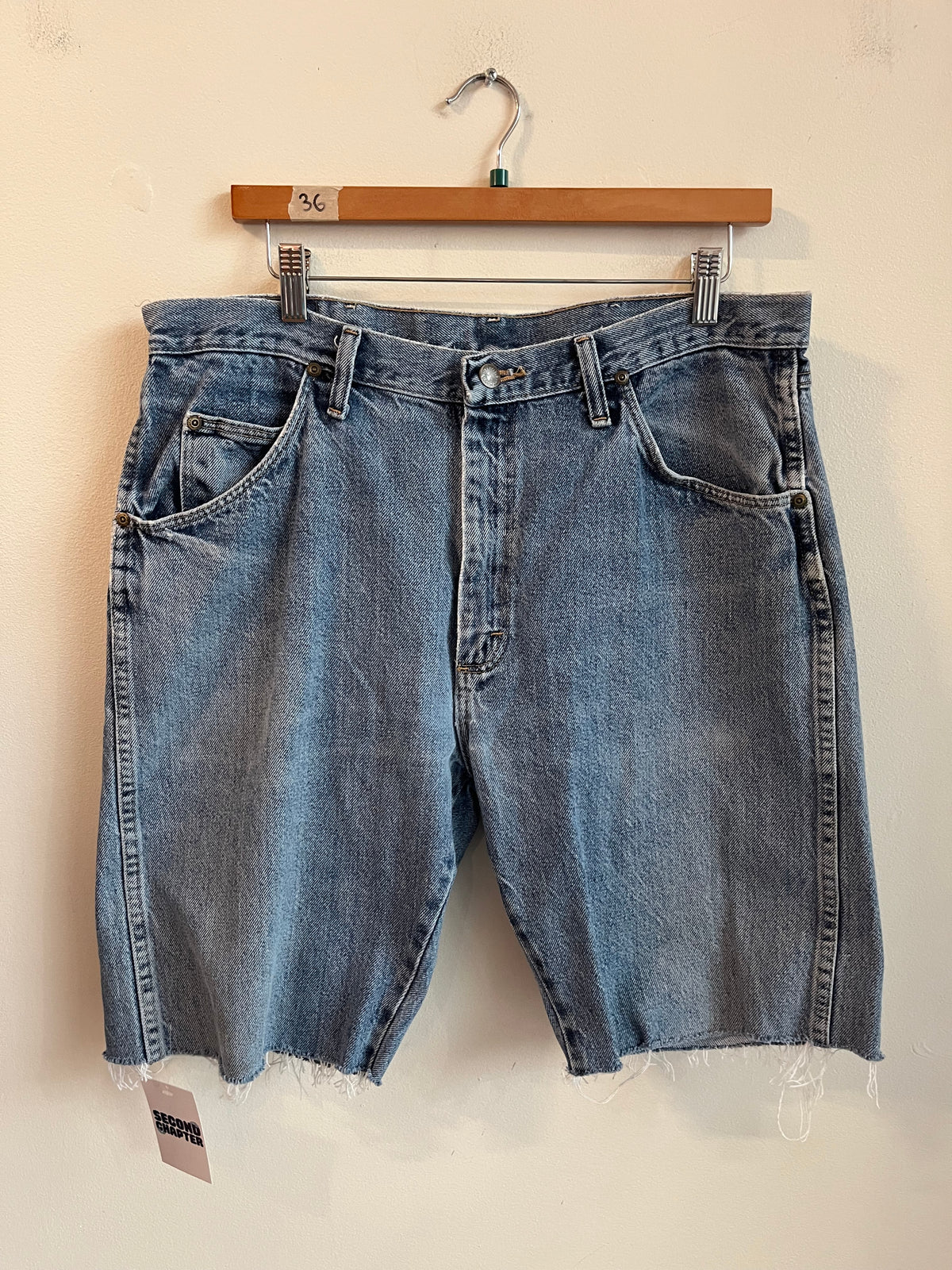 00s Wrangler Faded Blue Shorts (36)