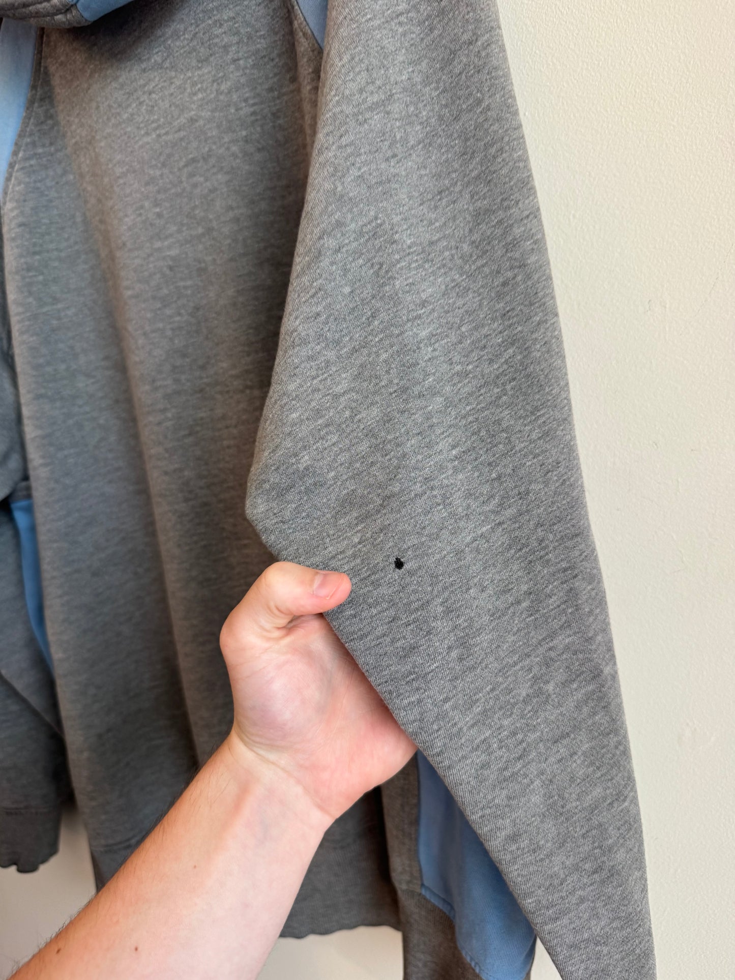 00s UNC Center Swoosh Two Toned Vintage Nike Hoodie (XXL)