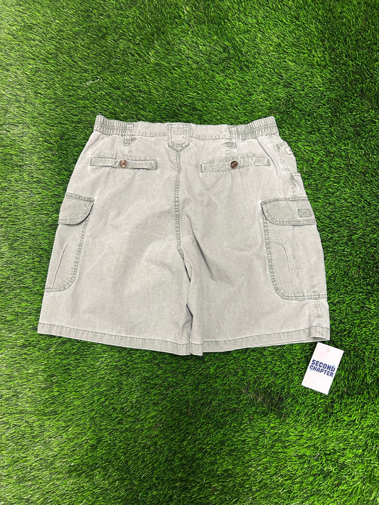 90s Columbia Olive Cargo Shorts (32)