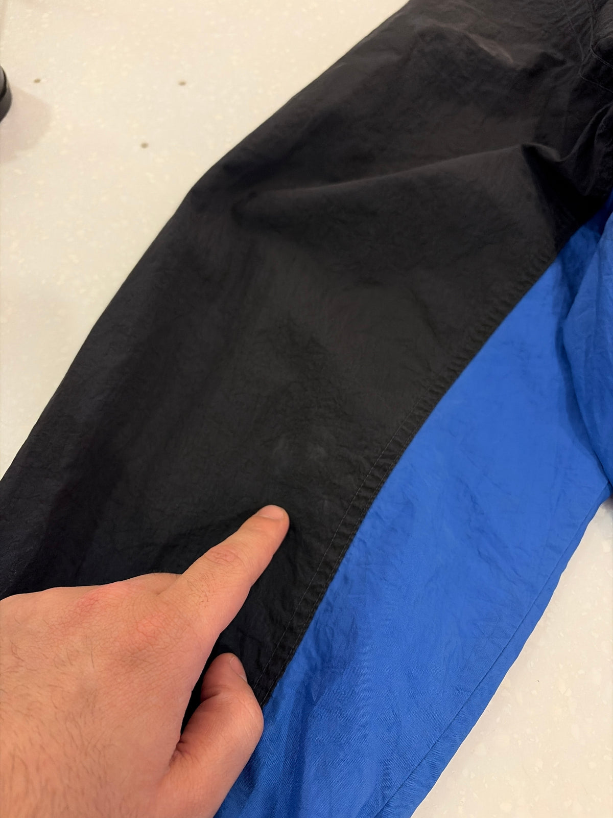 90s Nike Center Swoosh Black & Blue Windbreaker (XL)