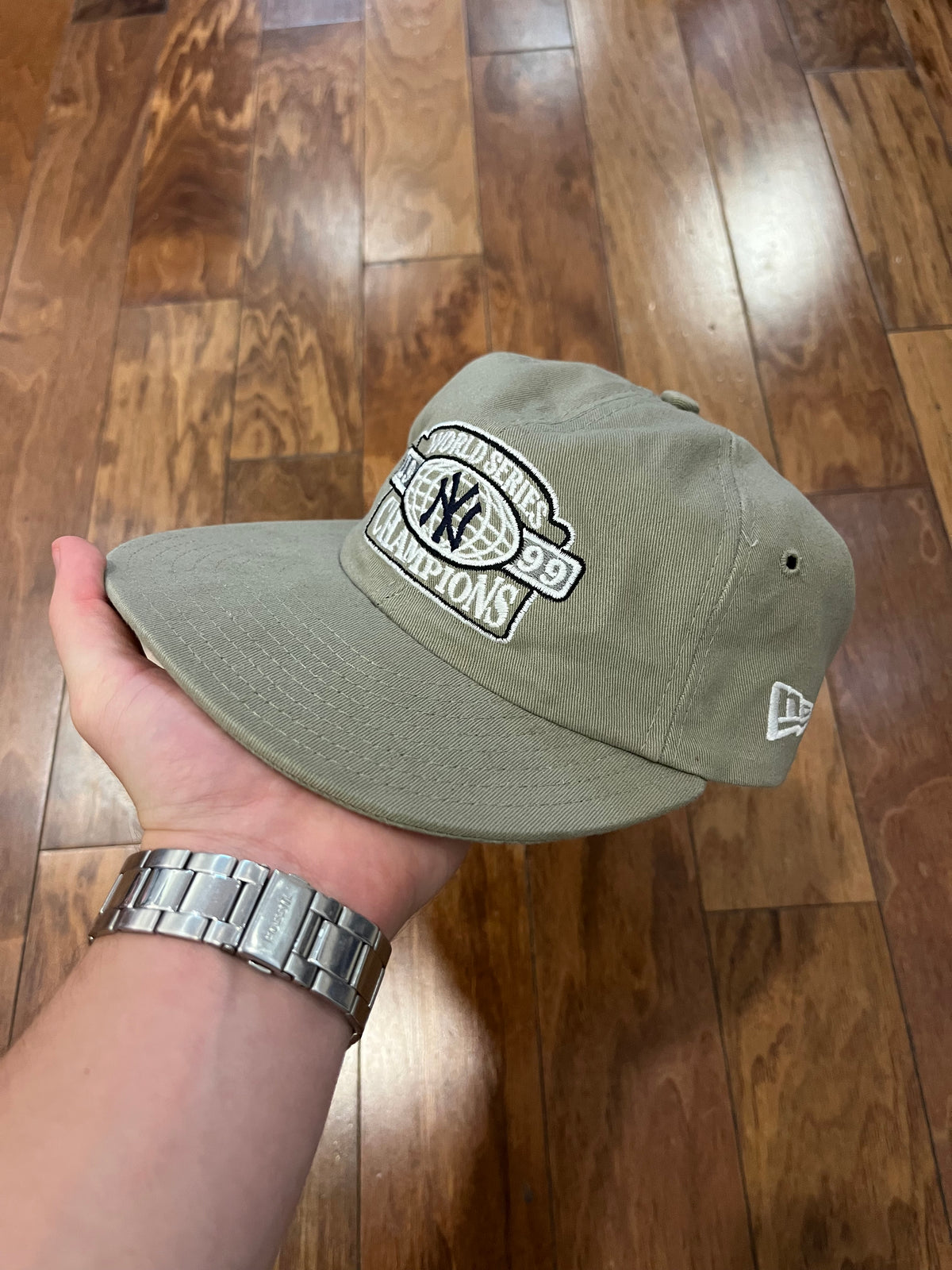 1999 New York Yankees Beige Spell Out Hat (OS)