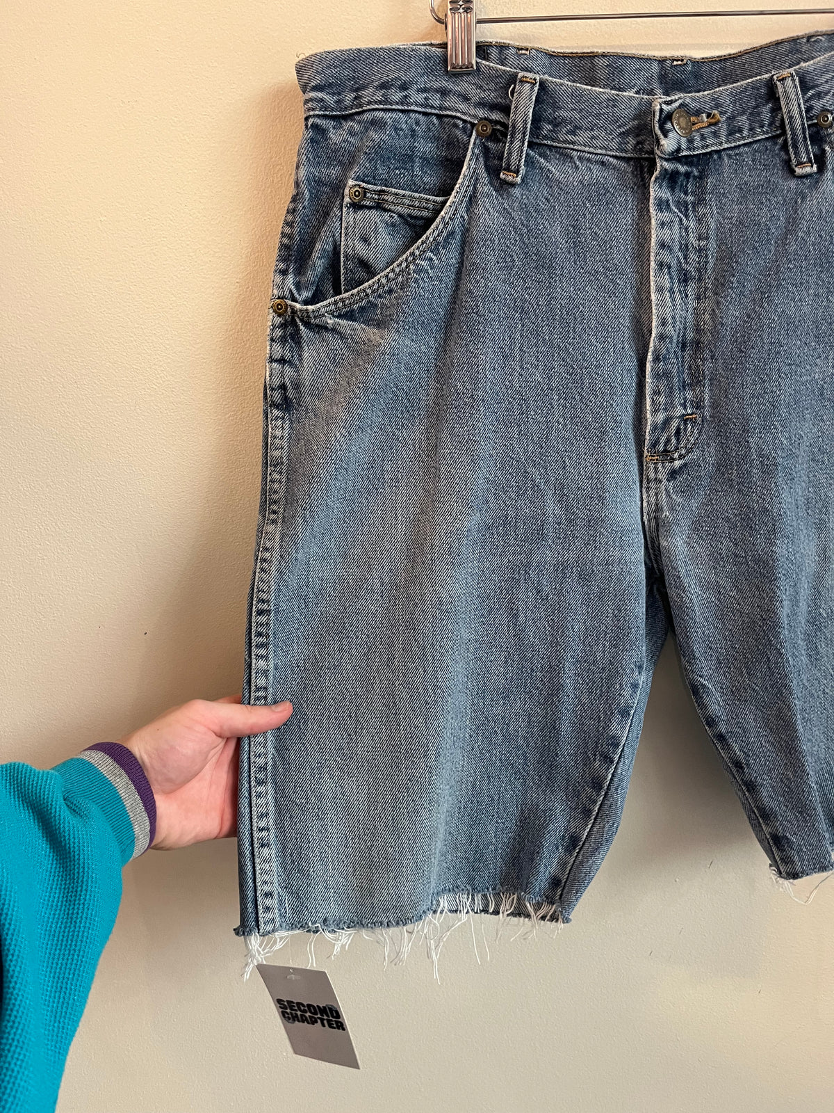 00s Wrangler Faded Blue Shorts (36)