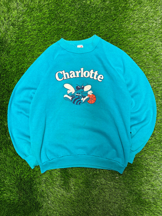 90s Charlotte Hornets Vintage Mascot Logo NBA Crewneck (L)