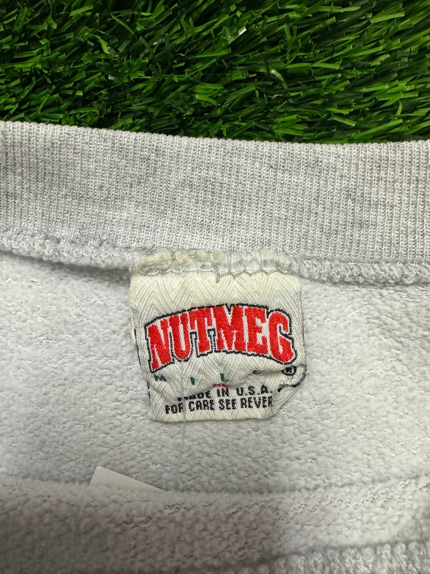 90s Chicago Bulls Vintage Distressed Nutmeg Crewneck (XL)