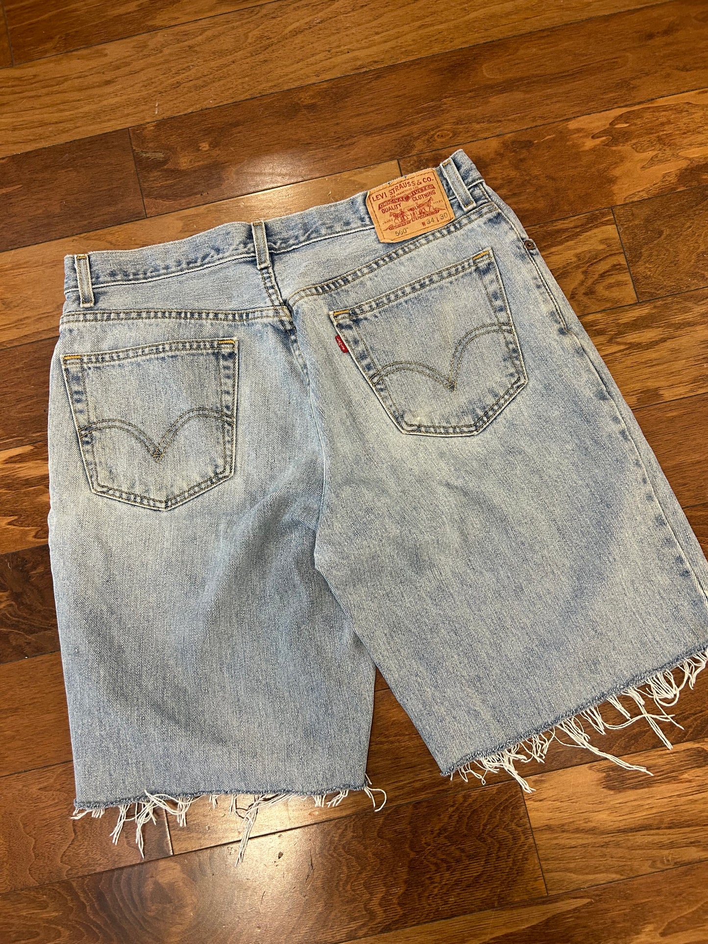 2005 Levi's 560 Blue Jean Shorts (34)