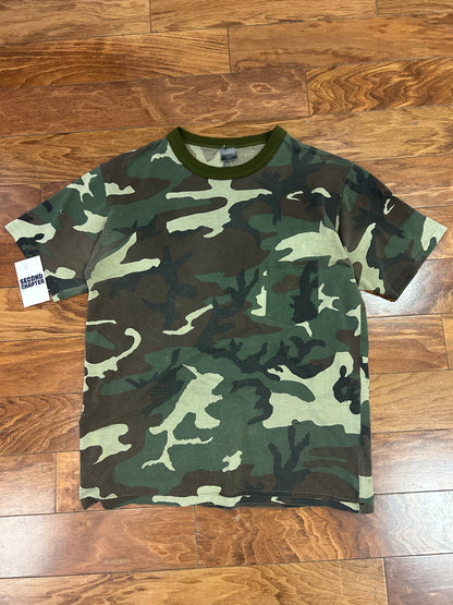 90s Camo Pocket Tee (L)