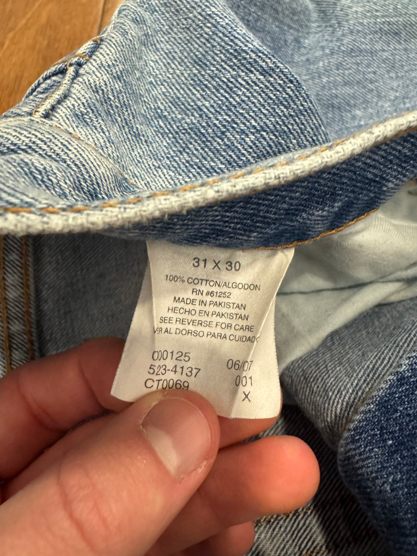 00s Arizona Bootcut Light Wash Blue Jeans (31 x 30)