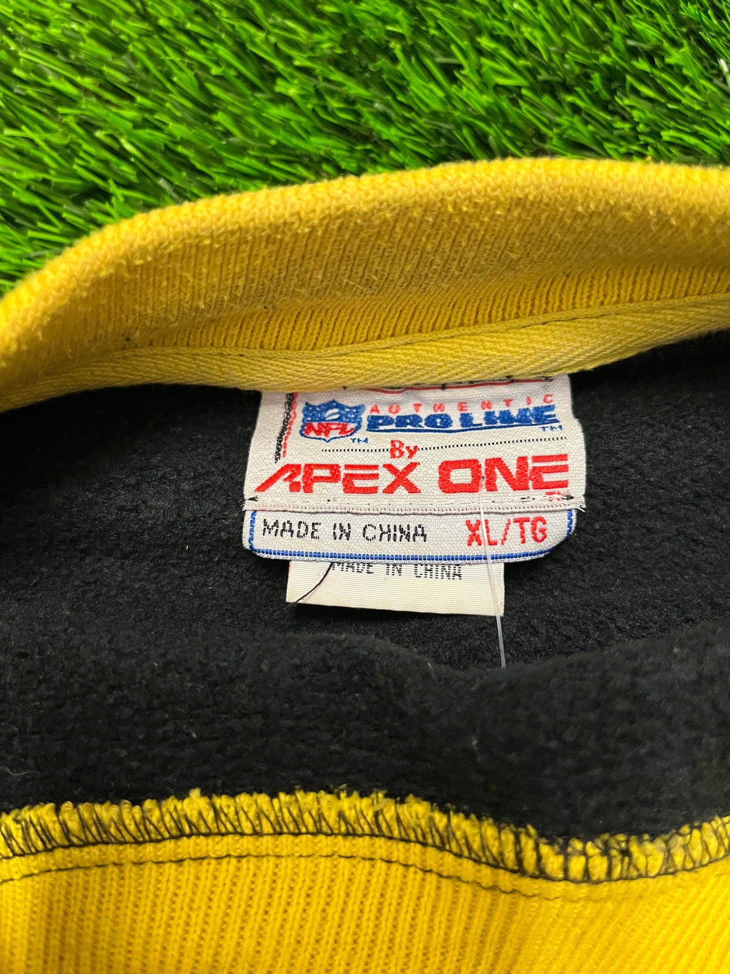 90s Pittsburgh Steelers Embroidered Crewneck (XL)