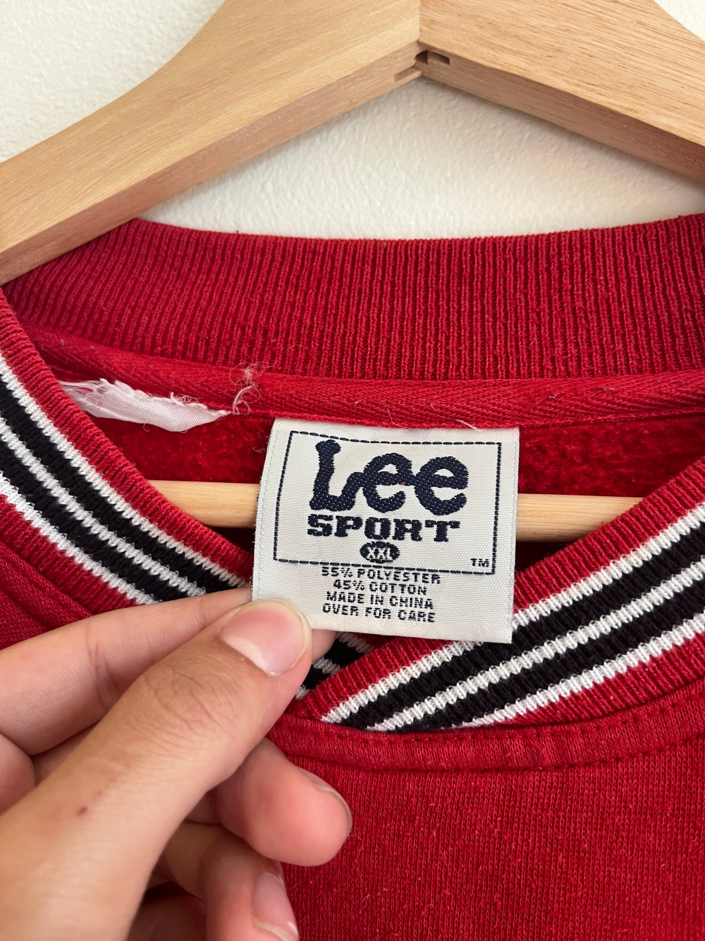 90s Tampa Bay Buccaneers Lee Sports Embroidered Crewneck (XXL)