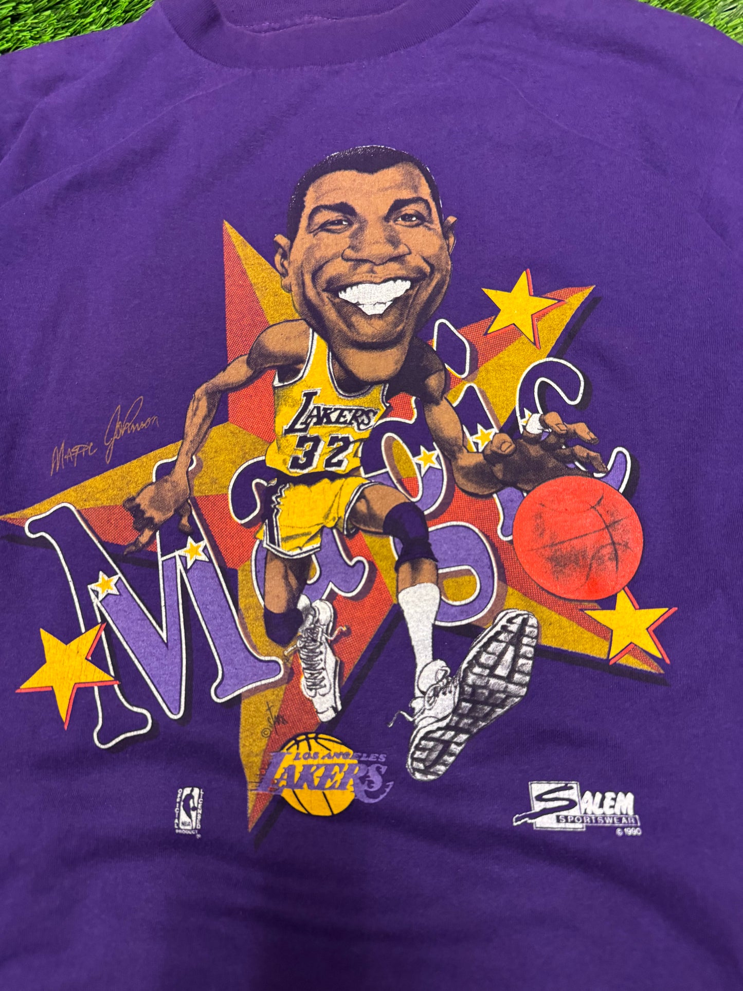 1990 Magic Johnson Los Angeles Lakers Vintage NBA Salem Caricature Vintage Tee (L)